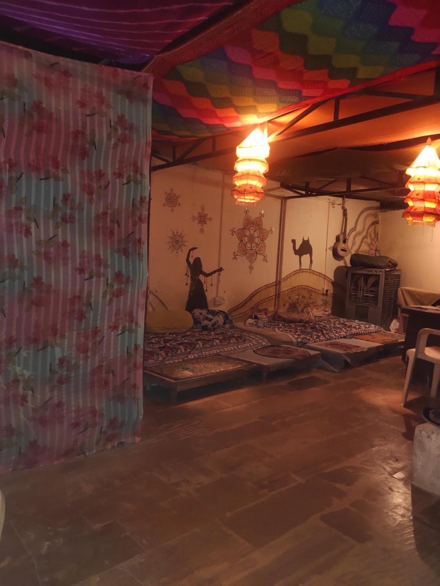 Hotel Desert ジャイサルメール 部屋 写真